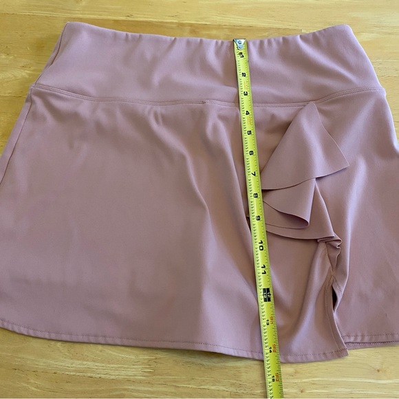 Savvi Pink Ruffle Skort – Built-In Shorts Activewear Size M - Picture 9 of 9